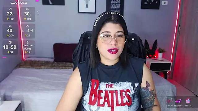 Snapshot of Veronika_metal chatting on 5, 3, 2025 Veronika metal online show from 5, 3, 2025