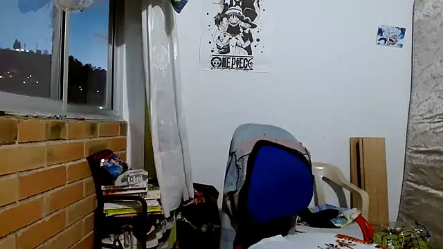 Escarcha-blue online show from 8, 9, 2025