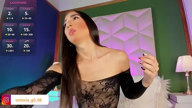 queen  violet online show from 13, 9, 2025