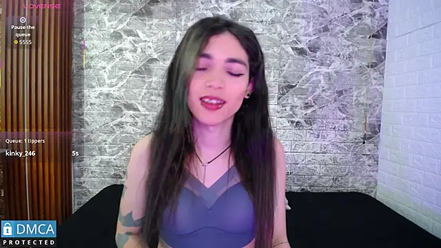 MaeveKuro online show from 17, 9, 2025