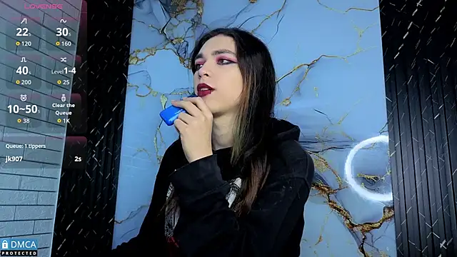 MaeveKuro online show from 13, 2, 2026