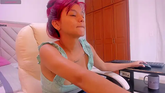 Snapshot of gime_lara chatting on 6, 11, 2025 gime lara online show from 6, 11, 2025