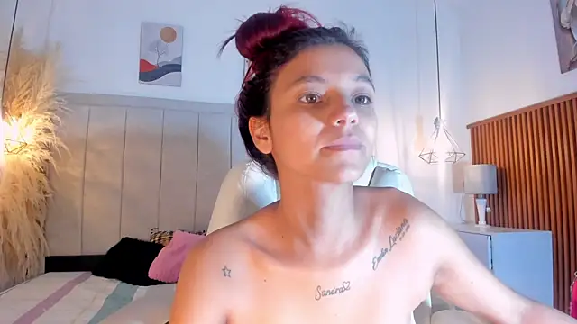 Snapshot of gime_lara chatting on 23, 4, 2026 gime lara online show from 23, 4, 2026