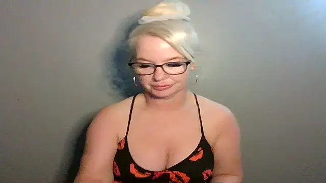 Blonde-Grace online show from 8, 2, 2026