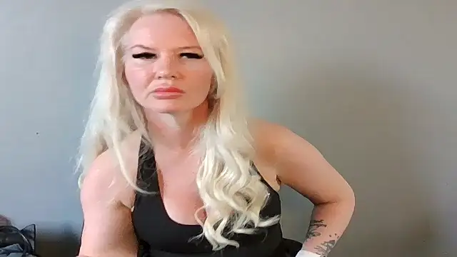 Blonde-Grace online show from 12, 5, 2026