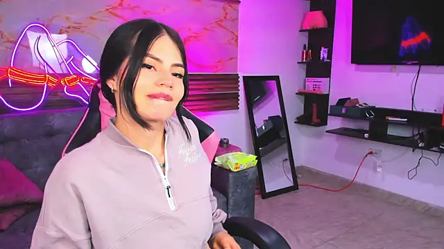 Cloe roouse online show from 31, 5, 2026