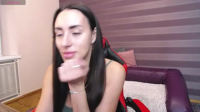 JenniferStone online show from 20, 10, 2025