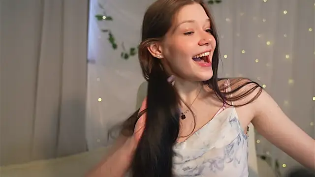 Snapshot of Kelly_Ember chatting on 26, 2, 2025 Kelly Ember online show from 26, 2, 2025