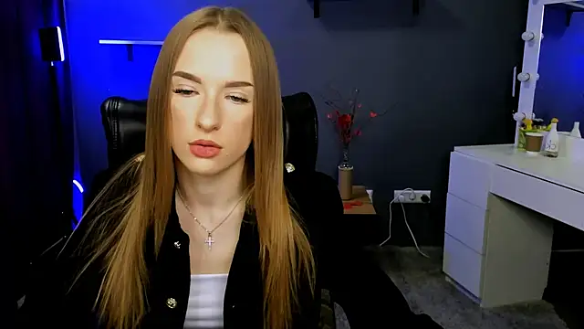 doll vey online show from 6, 3, 2025