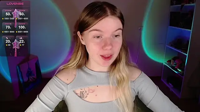 Snapshot of Strawberry_juli chatting on 21, 9, 2025 Strawberry juli online show from 21, 9, 2025