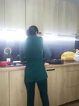 zoeylarkens online show from 29, 10, 2025