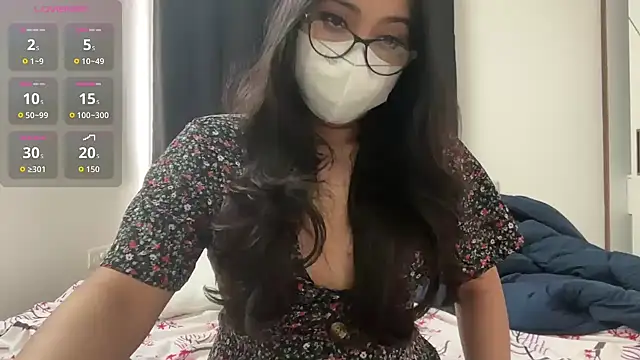 Snapshot of oviyakalra chatting on 29, 11, 2025 oviyakalra online show from 29, 11, 2025