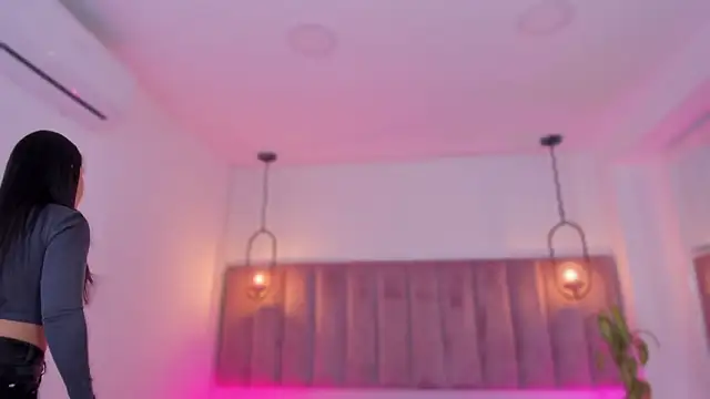 Haily b online show from 24, 2, 2026