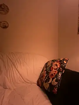 Rosemarie Blu online show from 5, 3, 2025