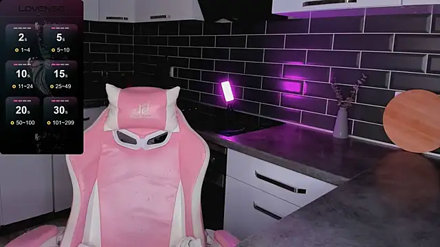 Snapshot of ShaiyaMinn3 chatting on 18, 12, 2025 ShaiyaMinn3 online show from 18, 12, 2025