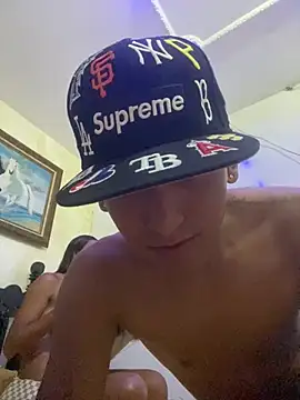 Babyalienqm online show from 8, 4, 2026