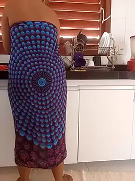 ebonye  online show from 23, 9, 2025