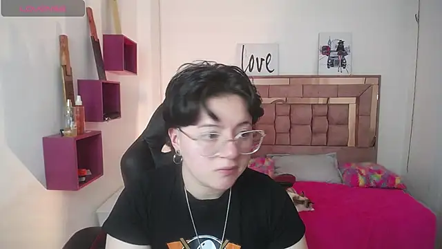 Snapshot of safyka chatting on 15, 11, 2025 safyka online show from 15, 11, 2025