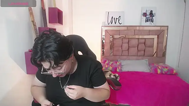 Snapshot of safyka chatting on 15, 11, 2025 safyka online show from 15, 11, 2025