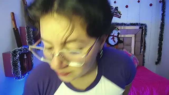 Snapshot of safyka chatting on 5, 12, 2025 safyka online show from 5, 12, 2025