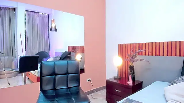 SeleneLujan online show from 20, 3, 2025