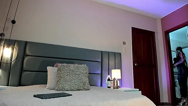 SeleneLujan online show from 11, 2, 2026