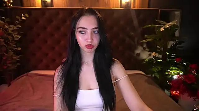 WildKittenX  online show from 10, 3, 2026