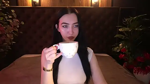 WildKittenX  online show from 14, 4, 2026