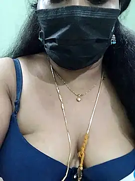 Snapshot of abinaya26 chatting on 4, 3, 2025 abinaya26 online show from 4, 3, 2025