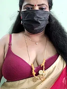 Snapshot of abinaya26 chatting on 5, 3, 2025 abinaya26 online show from 5, 3, 2025