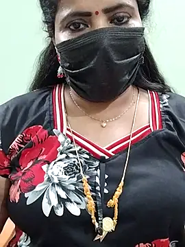 Snapshot of abinaya26 chatting on 5, 3, 2025 abinaya26 online show from 5, 3, 2025