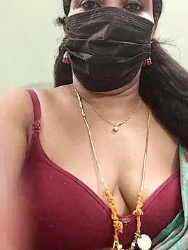 Snapshot of abinaya26 chatting on 7, 3, 2025 abinaya26 online show from 7, 3, 2025