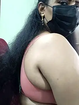 Snapshot of abinaya26 chatting on 12, 9, 2025 abinaya26 online show from 12, 9, 2025
