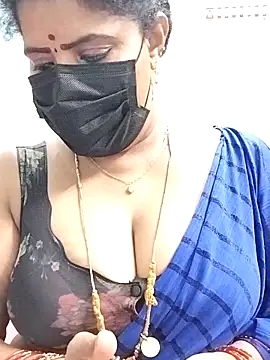 Snapshot of abinaya26 chatting on 19, 9, 2025 abinaya26 online show from 19, 9, 2025