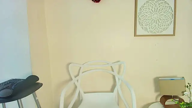 mary cute9 online show from 13, 4, 2026