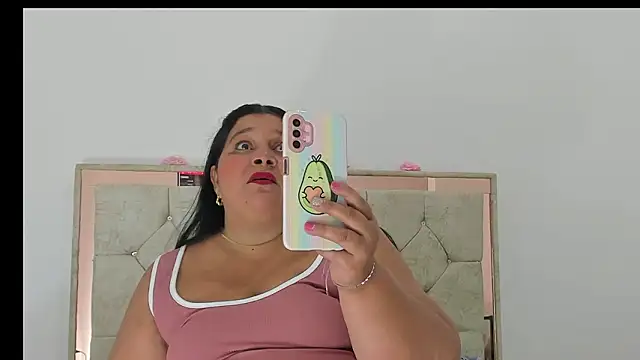 Snapshot of LunaaSweett chatting on 7, 1, 2026 LunaaSweett online show from 7, 1, 2026