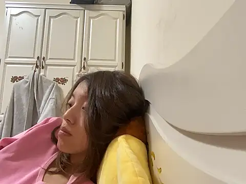 ladypaggy online show from 2, 3, 2025