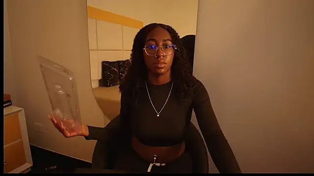 Qeen blackk online show from 16, 12, 2025