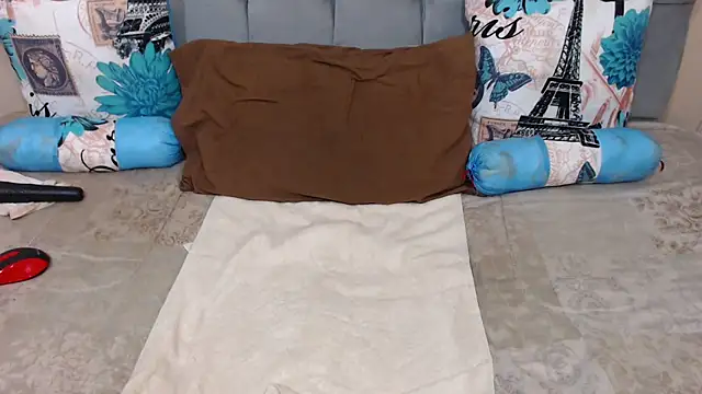 ChocolateClit online show from 15, 12, 2025