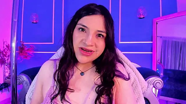 TaraTaylorr online show from 16, 12, 2025