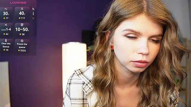 Snapshot of AmityDilley chatting on 9, 10, 2025 AmityDilley online show from 9, 10, 2025