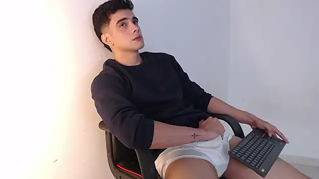 adam levis17 online show from 11, 10, 2025