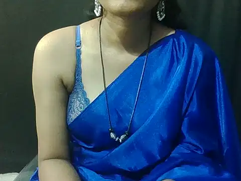 Snapshot of sugandha_bhabhi chatting on 17, 9, 2025 sugandha bhabhi online show from 17, 9, 2025