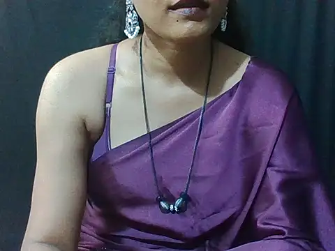 Snapshot of sugandha_bhabhi chatting on 7, 10, 2025 sugandha bhabhi online show from 7, 10, 2025