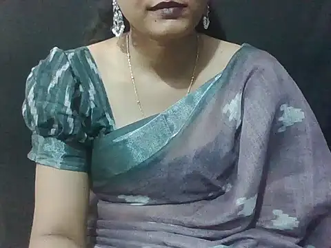 Snapshot of sugandha_bhabhi chatting on 8, 5, 2026 sugandha bhabhi online show from 8, 5, 2026
