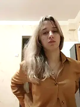 Snapshot of Aurorahoney chatting on 2, 3, 2025 Aurorahoney online show from 2, 3, 2025