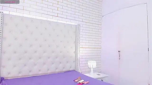 Emilly wilson  online show from 12, 1, 2026