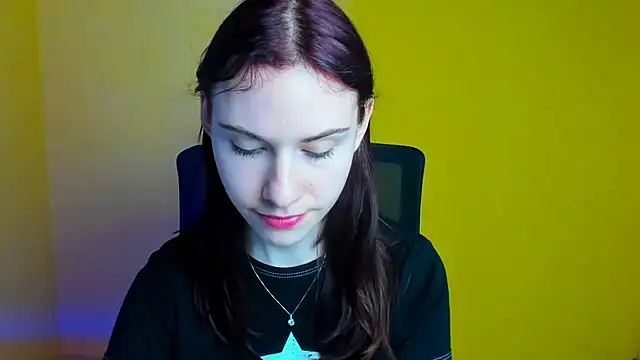 Fiona Night online show from 13, 3, 2025