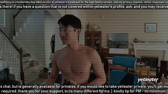 Snapshot of yetieater chatting on 22, 12, 2024 yetieater online show from 22, 12, 2024