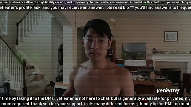 Snapshot of yetieater chatting on 31, 12, 2024 yetieater online show from 31, 12, 2024